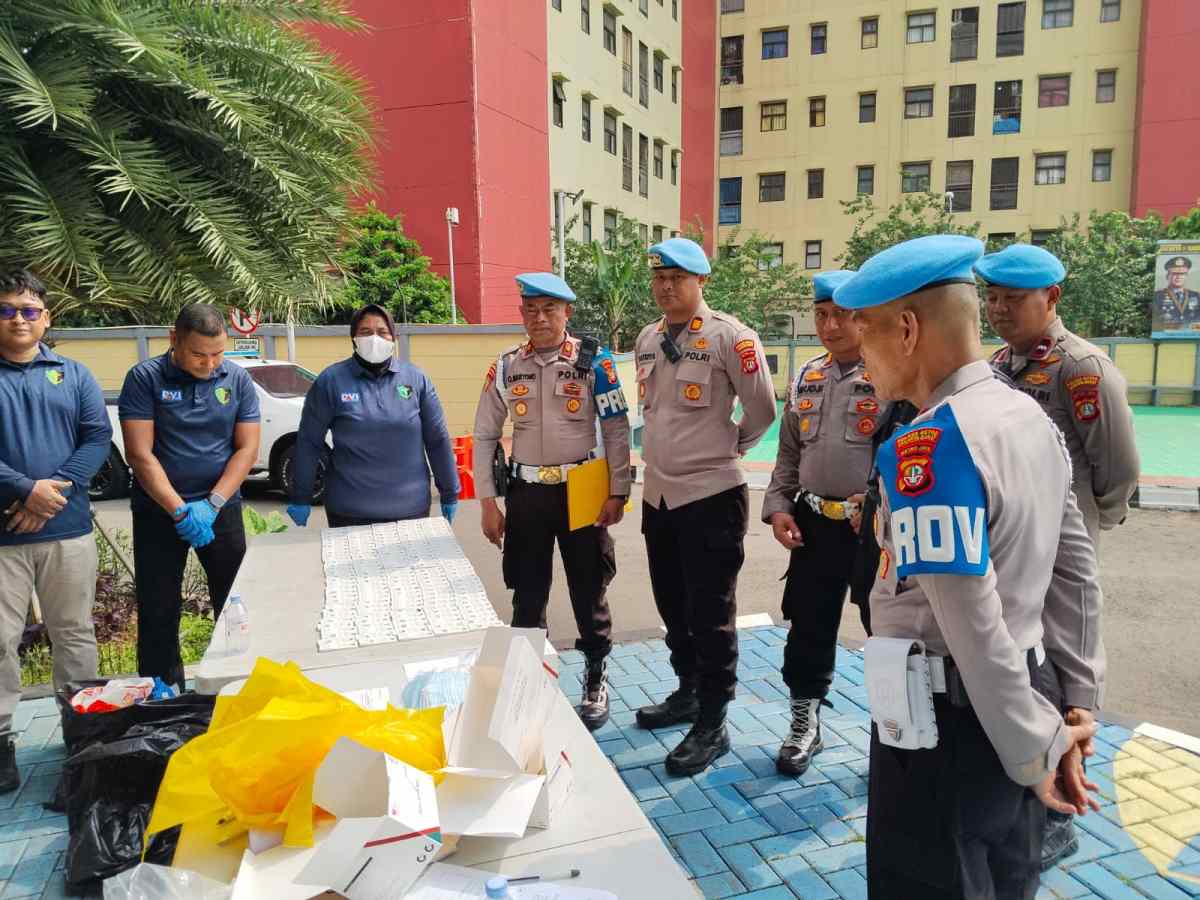 Cegah Pelanggaran, Propam Polda Metro Jaya Gelar Ops Gaktibplin di Polres Metro Jakbar