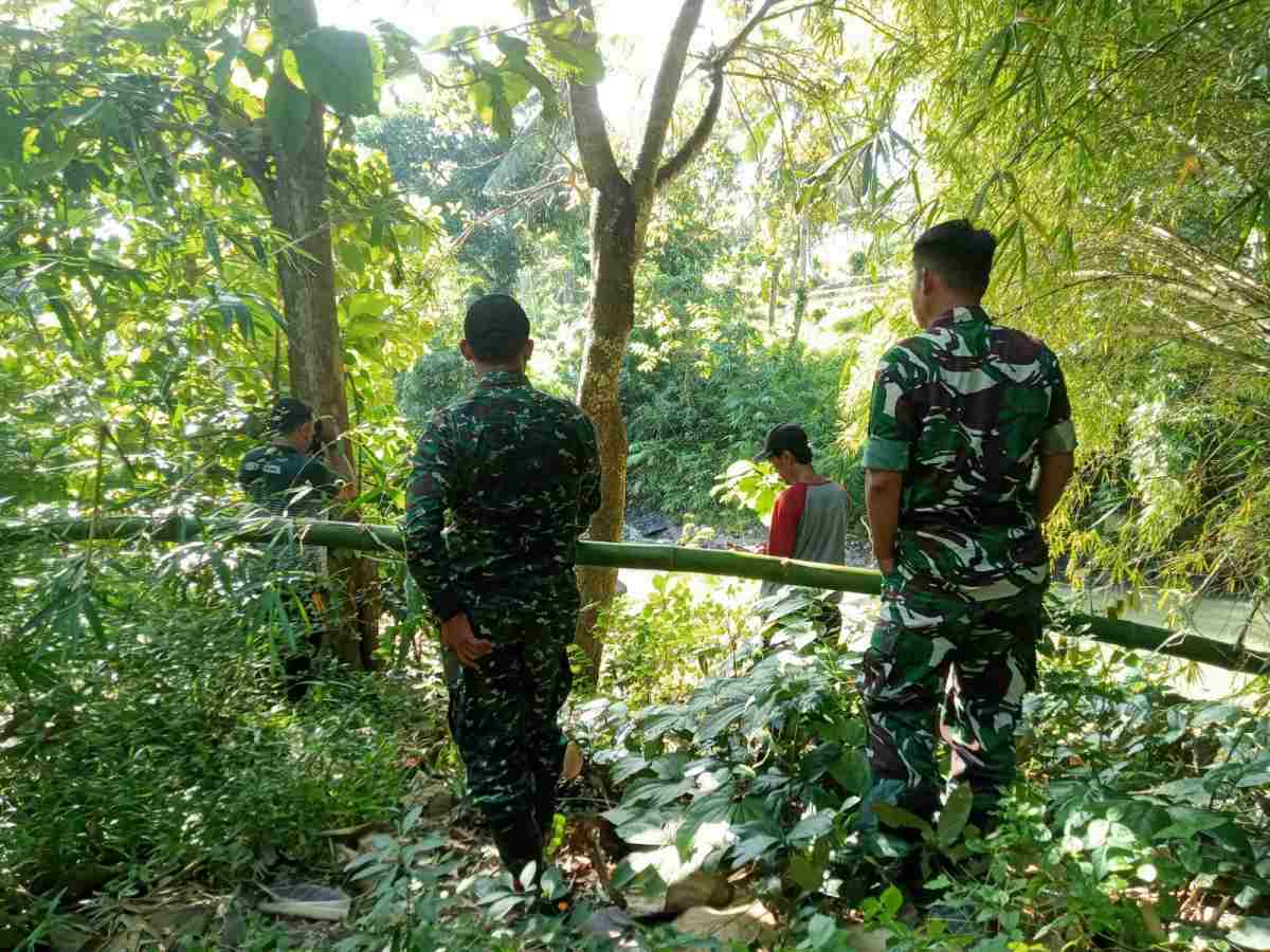 Babinsa Labanasem Aktif Dampingi Peninjauan, Dorong Pembangunan Jembatan Garuda untuk Akses Ekonomi dan Pendidikan