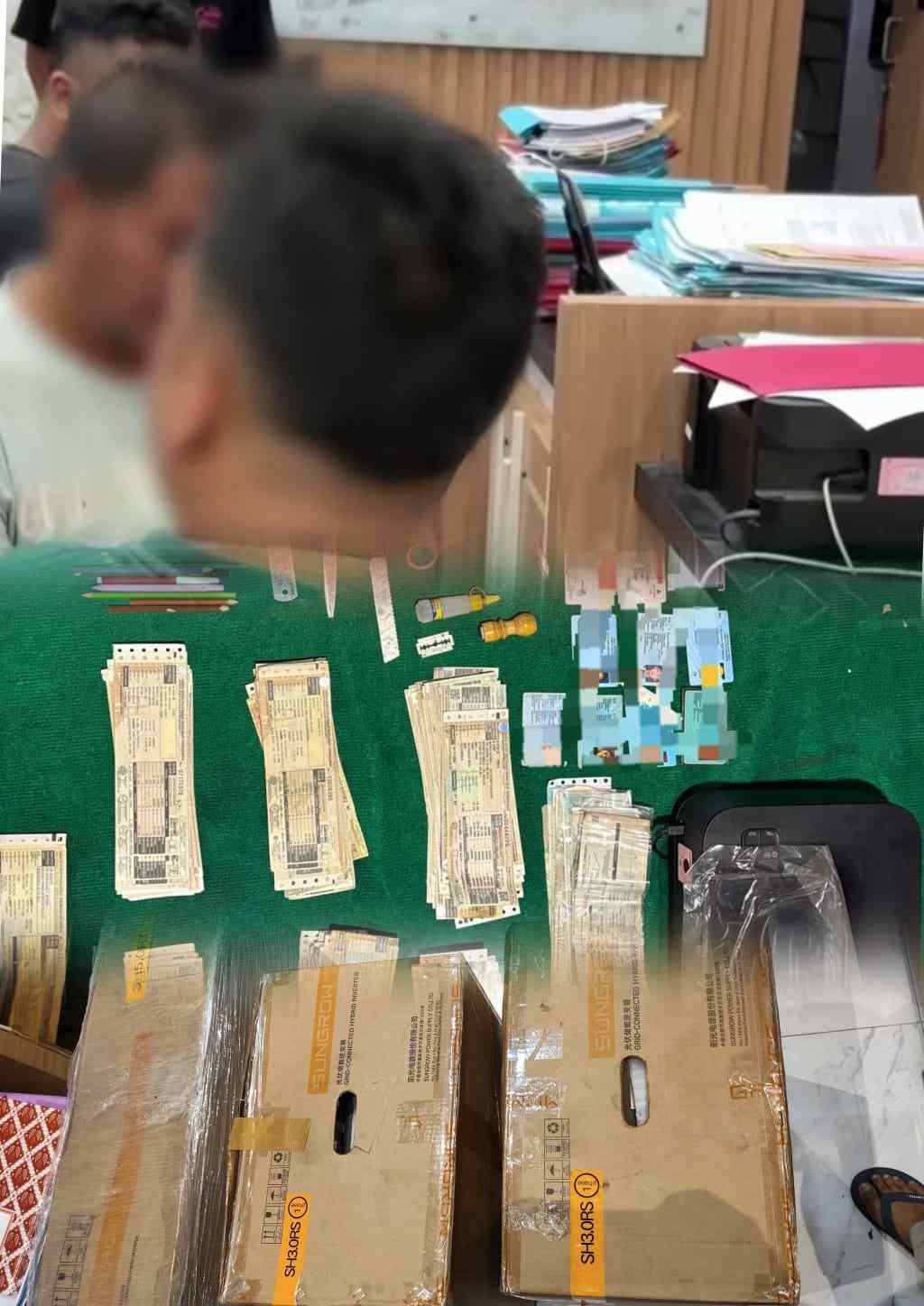 Polrestabes Surabaya Ungkap Sindikat Pemalsuan STNK Lintas Wilayah 5 Tersangka Diamankan